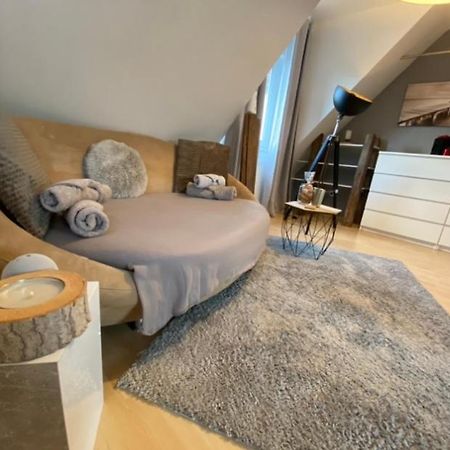 Schoenes Zimmer In Einfamilienhaus In Ruhiger Lage Daire Ober-Ramstadt Dış mekan fotoğraf